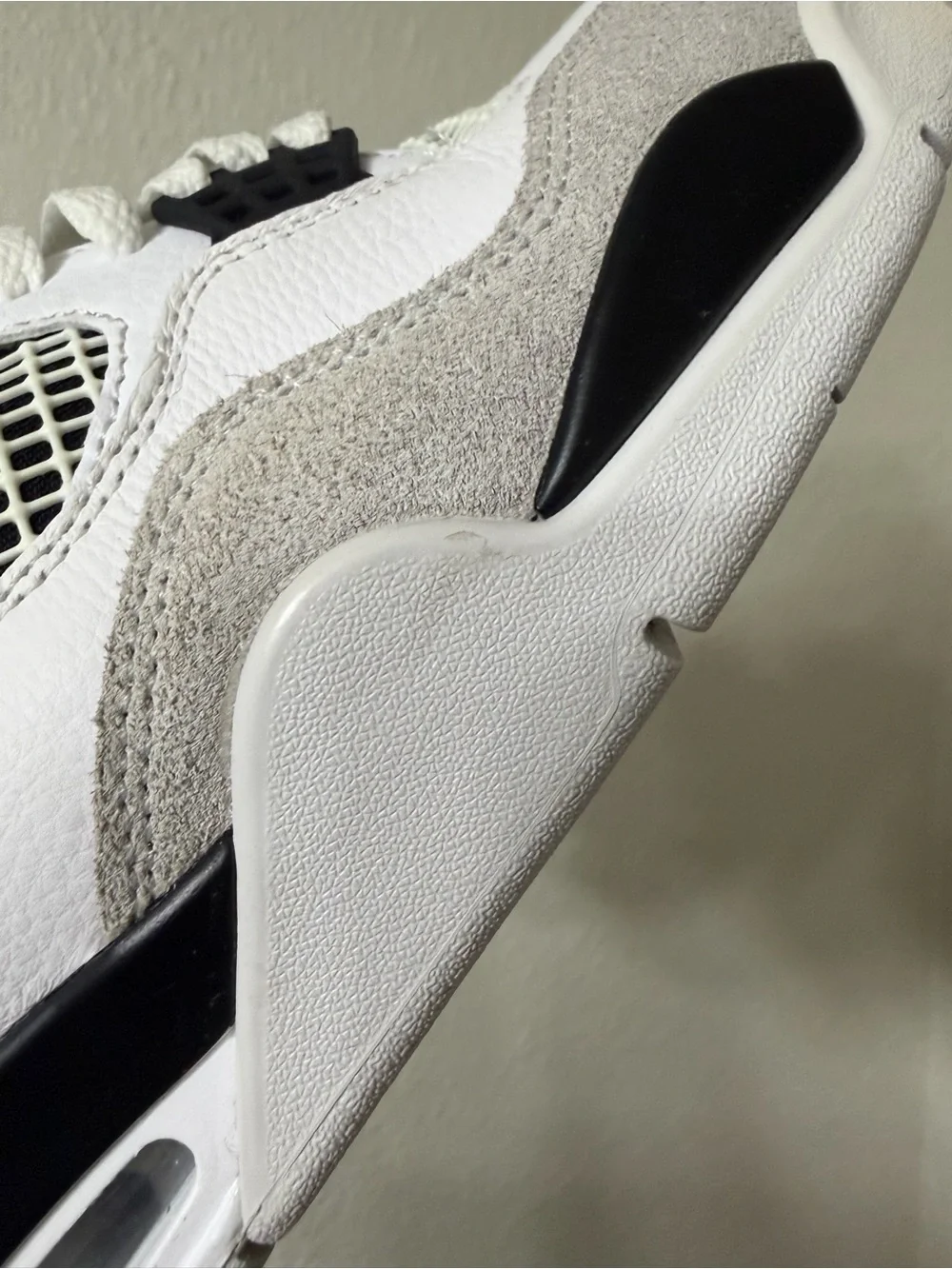 JORDAN 4 MILITARY BLACK